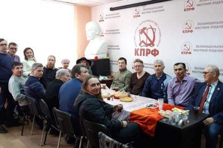 Татарстан. В Зеленодольске состоялся митинг КПРФ в защиту жильцов аварийных домов