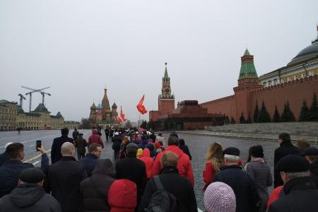 Д.А. Парфенов: Гордись, советский человек, ты к звездам путь открыл с Земли!
