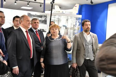 Г.А. Зюганов предложил простить долги Центру им. Хруничева