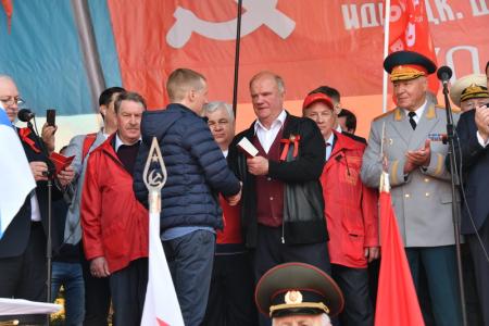 «КПРФ хранит священную память о войне и защищает советскую историю»