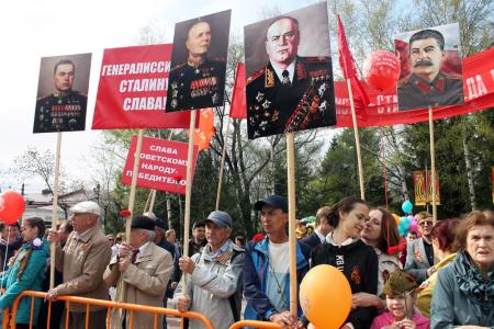 Еврейская АО. Биробиджанские коммунисты приняли участие в торжественном митинге по случаю Дня Победы