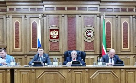 Фракция КПРФ в Государственном Совете Татарстана  провела совещание с депутатами разных уровней