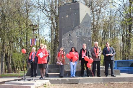 Новгородские коммунисты провели митинг в честь Дня международной солидарности трудящихся