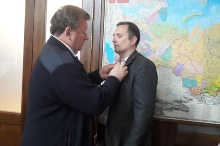 В.И. Кашин наградил подмосковных коммунистов