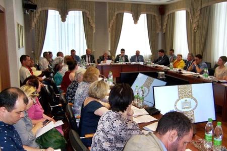 В Госсовете Татарстана обсудили проблемы жильцов аварийных домов