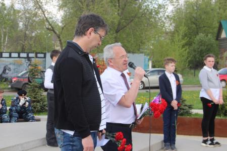 Ярославские коммунисты возложили цветы к памятнику павших в годы войны финансистов