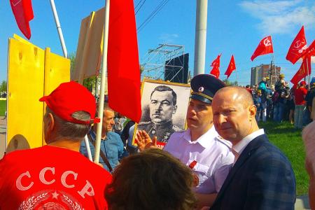 Ивановские коммунисты прошли по улицам города «Колонной Памяти»