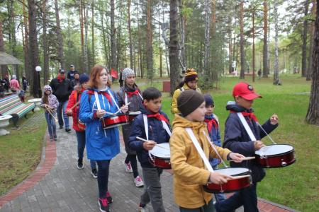 Пионерский отряд Тюмени отметил День пионерии