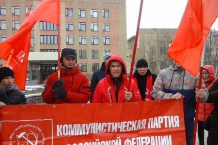 Ямало-Ненецкий АО. В Салехарде состоялась праздничная демонстрация, посвященная Дню международной солидарности трудящихся