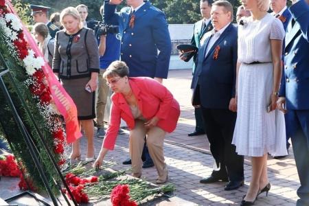 Саратовские коммунисты приняли участие в памятном мероприятии на Воскресенском мемориальном кладбище
