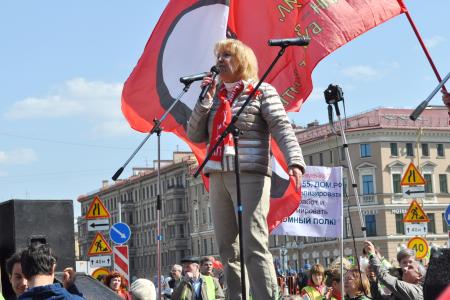 В Ленинграде прошли первомайские шествие и митинг