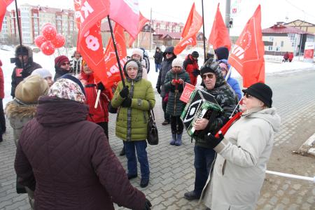 Первомай шагает по России и Ненецкому округу