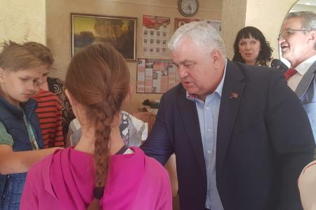 Казбек Тайсаев, Александр Ющенко, Виктор Губарев, Владимир Родин, Юлия Михайлова, Юлий Якубов с 10 по 12 мая приняли участие в праздничных мероприятиях в ДНР и ЛНР