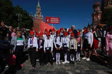 Дети с Северного Кавказа приняли участие в торжественном приеме в пионеры