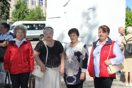 Тульская область. В Ефремове приняли в пионеры более 200 человек