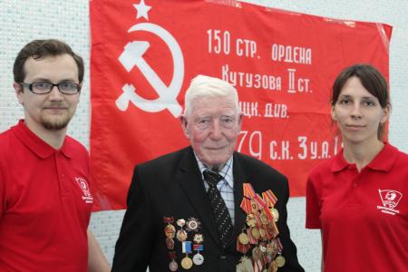 В Белгороде комсомольцы провели урок «Знамя нашей Победы» в спортивной школе олимпийского резерва