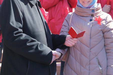 В Омске состоялись первомайские демонстрация и митинг