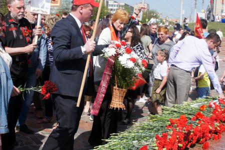 Ивановские коммунисты прошли по улицам города «Колонной Памяти»