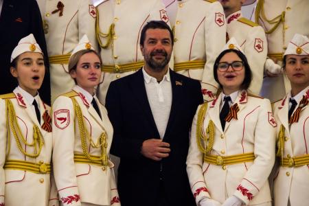 Донбасс: «Мы возвращаемся домой, в Россию!»