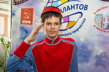 «Земля талантов» в Омске: советская классика на сцене Кировского Дворца культуры