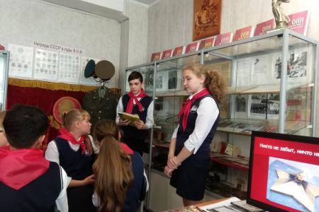 Новосибирск. Экскурсия для новоиспеченных пионеров