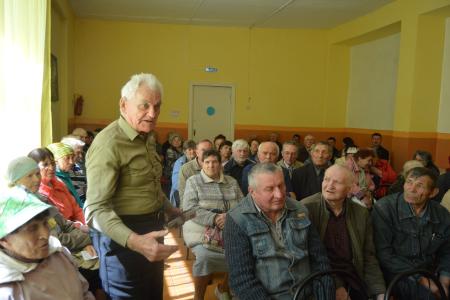 Лидер алтайских коммунистов Мария Прусакова проводит встречи с жителями региона