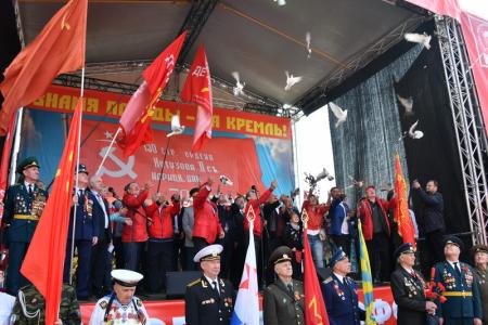 «КПРФ хранит священную память о войне и защищает советскую историю»