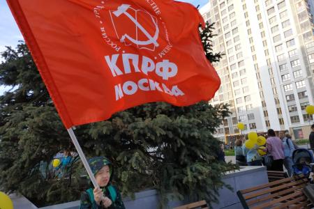 Денис Парфенов провел встречу с жителями столичного района Свиблово