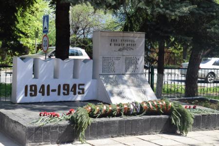 Московская область. Депутаты-коммунисты приняли участие в торжественных мероприятиях в Бронницах, посвященных Дню Победы
