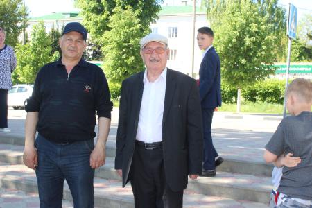 Тульская область. В Ефремове приняли в пионеры более 200 человек