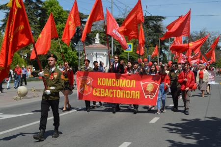 Красный первомай в Севастополе