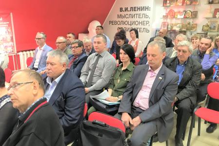 Амурские коммунисты с участием Д.Г. Новикова обсудили задачи по защите прав трудящихся