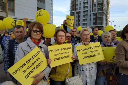 Денис Парфенов провел встречу с жителями столичного района Свиблово