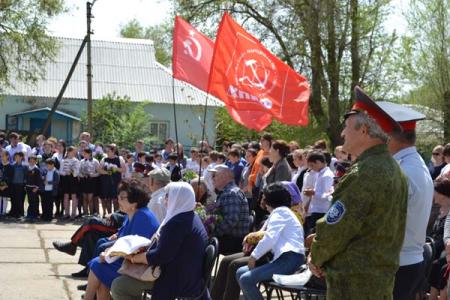 Калмыцкие коммунисты почтили память красного командира Н.А. Колесова