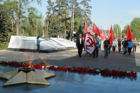 Коммунисты Костромы провели автопробег, посвящённый Дню Великой Победы