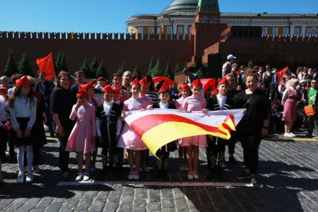 Дети с Северного Кавказа приняли участие в торжественном приеме в пионеры