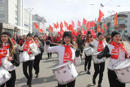 Свердловские коммунисты отметили 130-ю годовщину Дня международной солидарности трудящихся