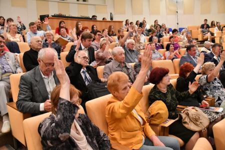 Г.А. Зюганов выступил на торжественном собрании, посвященном 100-летию декрета В.И. Ленина «Об охране пчеловодства»