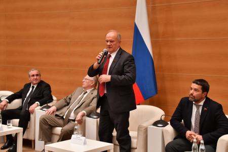 Г.А. Зюганов выступил в Госдуме на премьерном показе фильма «Донбасс. Окраина»