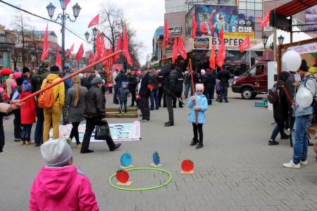 Первомайский праздничный митинг «Весна Красна» в Челябинске