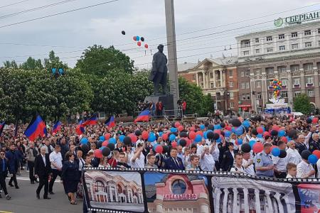 Казбек Тайсаев, Александр Ющенко, Виктор Губарев, Владимир Родин, Юлия Михайлова, Юлий Якубов с 10 по 12 мая приняли участие в праздничных мероприятиях в ДНР и ЛНР