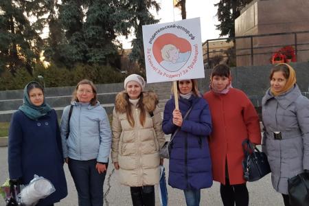 "Не допустим цифровой кабалы!". При поддержке КПРФ в Госдуме проведен круглый стол