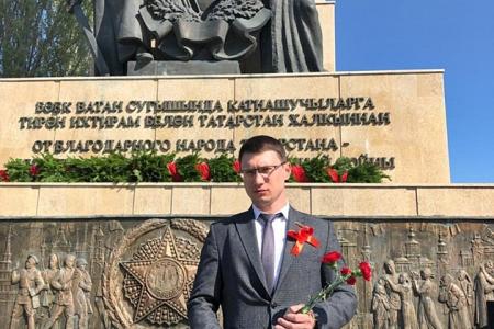 Татарстан. Казанские коммунисты возложили цветы к Вечному огню