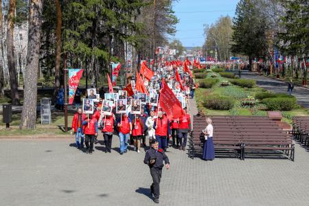 «Красная колонна» на Параде Победы в Томске