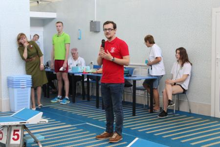 В Белгороде комсомольцы провели урок «Знамя нашей Победы» в спортивной школе олимпийского резерва