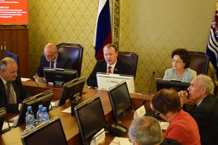 В Ивановской областной Думе состоялось заседание круглого стола, посвященного детям войны