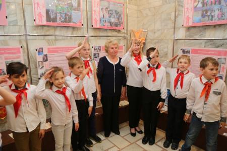 Омская область. Калачинские школьники побывали на экскурсии в музее пионерии