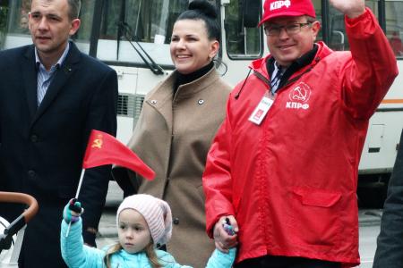 Н.Н. Иванов принял участие в Первомайской демонстрации в Курске