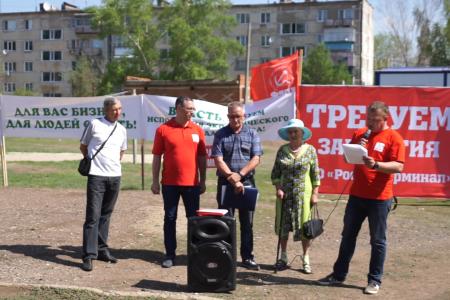 Оренбургская область. В посёлке Красный Коммунар состоялся митинг протеста КПРФ 