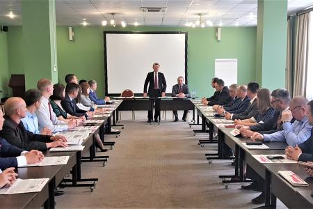 Дмитрий Новиков открыл обучение 34 потока слушателей в Центре Политической учебы ЦК КПРФ